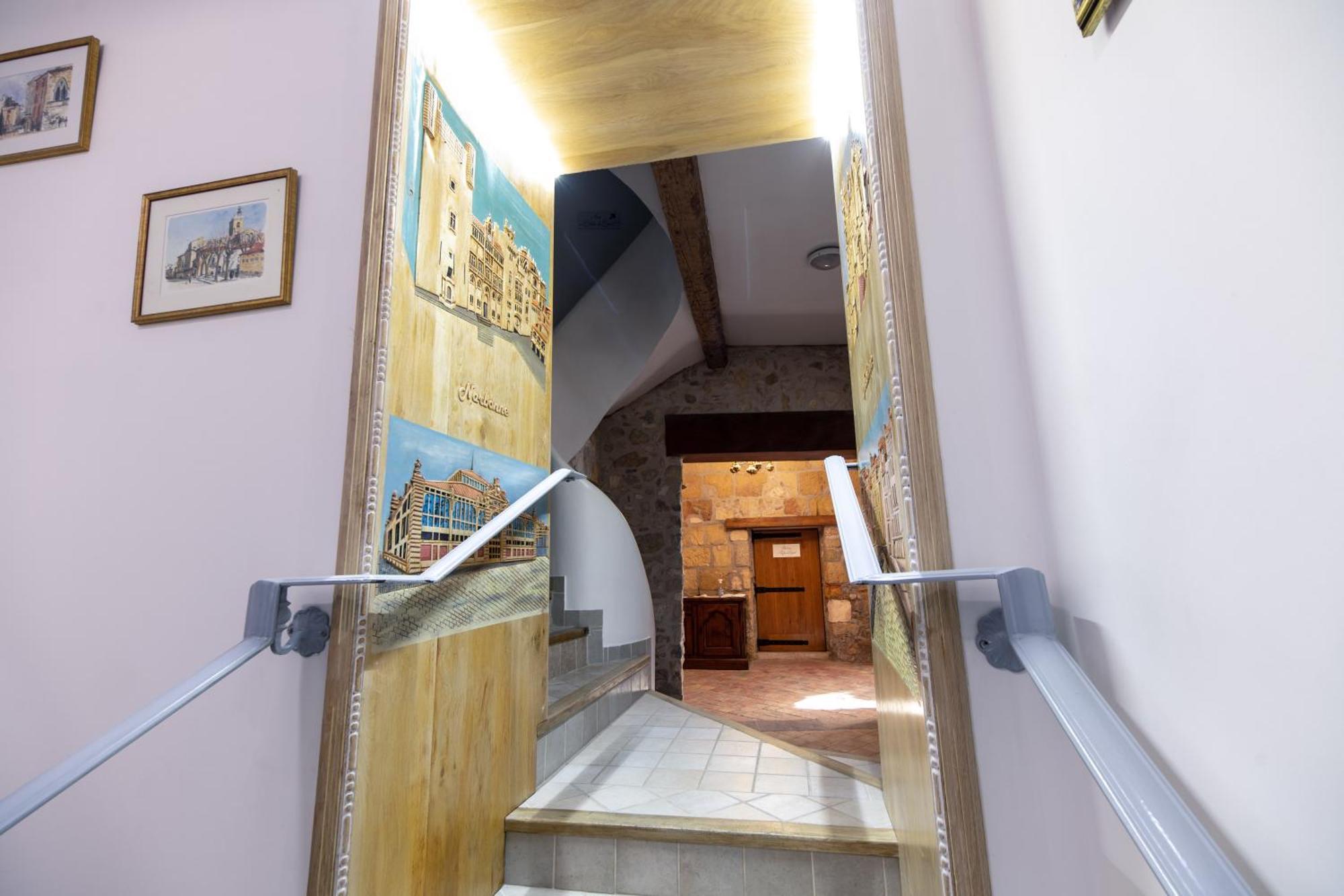 Petit Studio Presbytere Dans L'Eglise Narbonne Luaran gambar